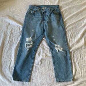 levi’s 501 cropped ripped jeans